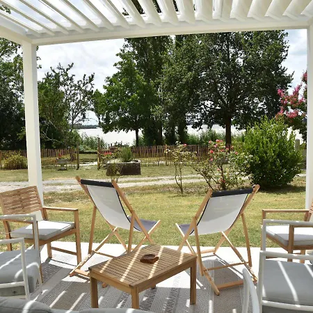 Ferienhaus Secret De La Corniche Bayon-Sur-Gironde